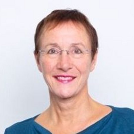 Dr. Elisabeth Preuß, Programmbereich: Gesellschaft (Senior*innenbildung)